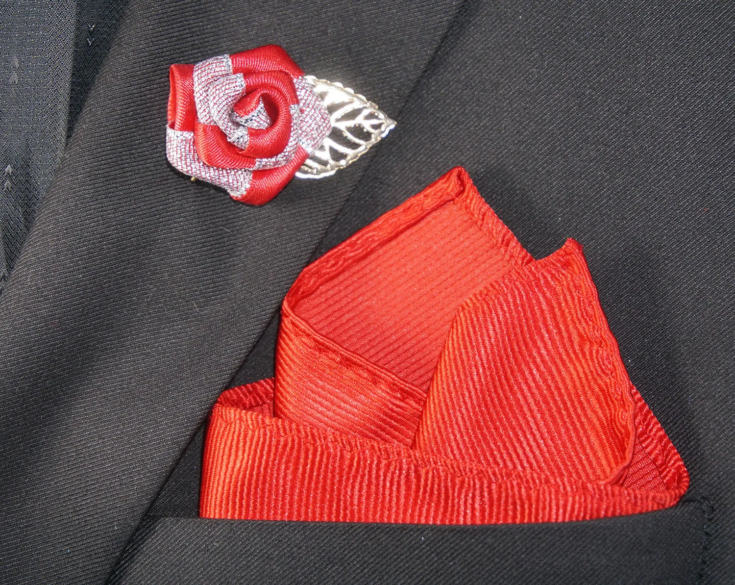 Crimson Red / Silver Glitter Rose Lapel Pin