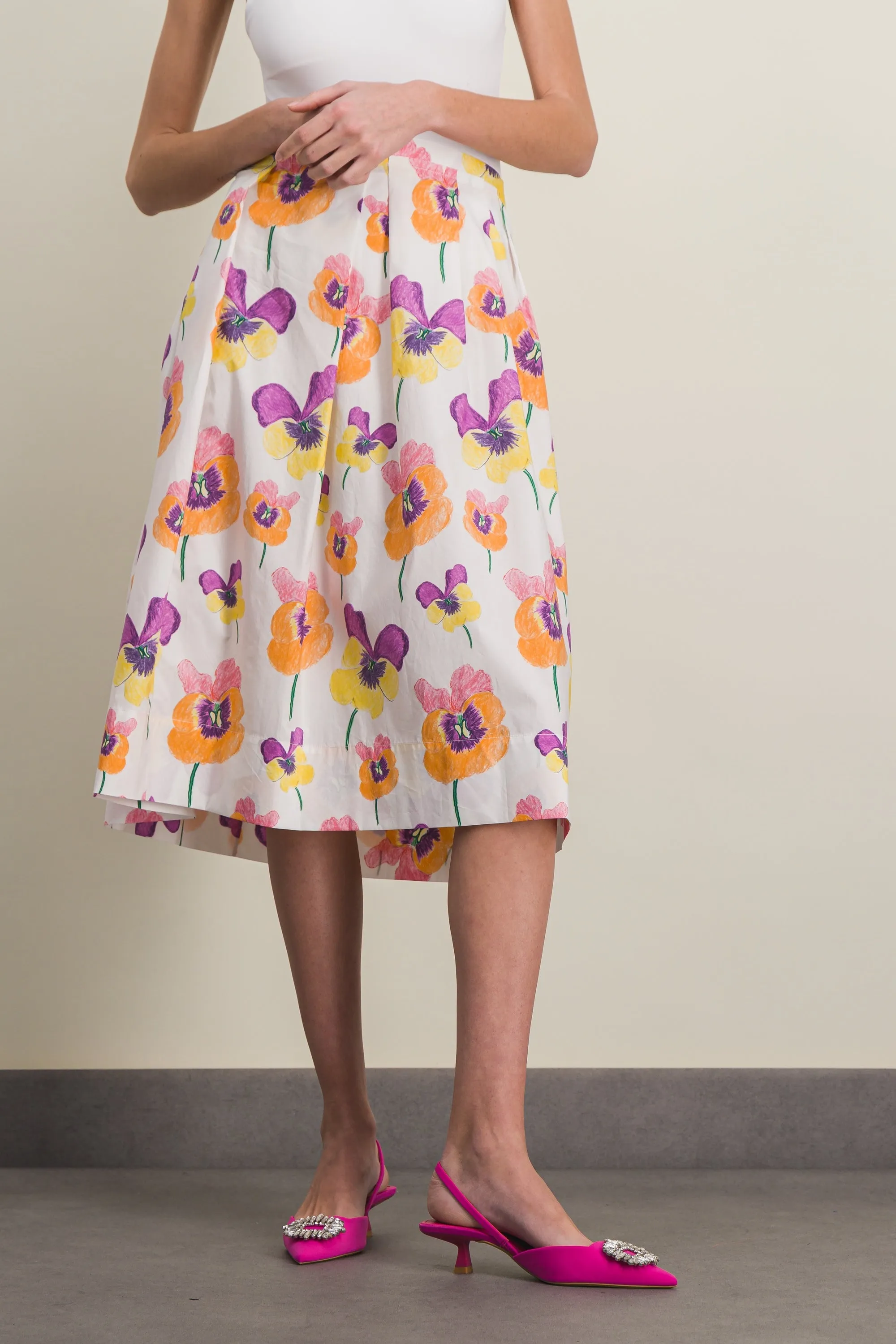 Pleated cotton midi-skirt with pansies flower print